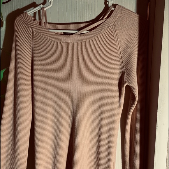 COTON: On Sweaters - Cotton:On.-sz Has- Young Lady creek color, $13